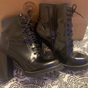 Women Jeffrey Campbell boots